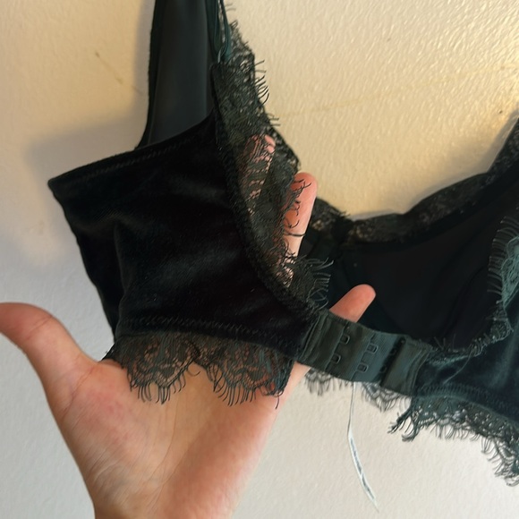 Free People Royal Green Claudia Underwire Velvet Bra with Lace details, Size 34C - Picture 6 of 8